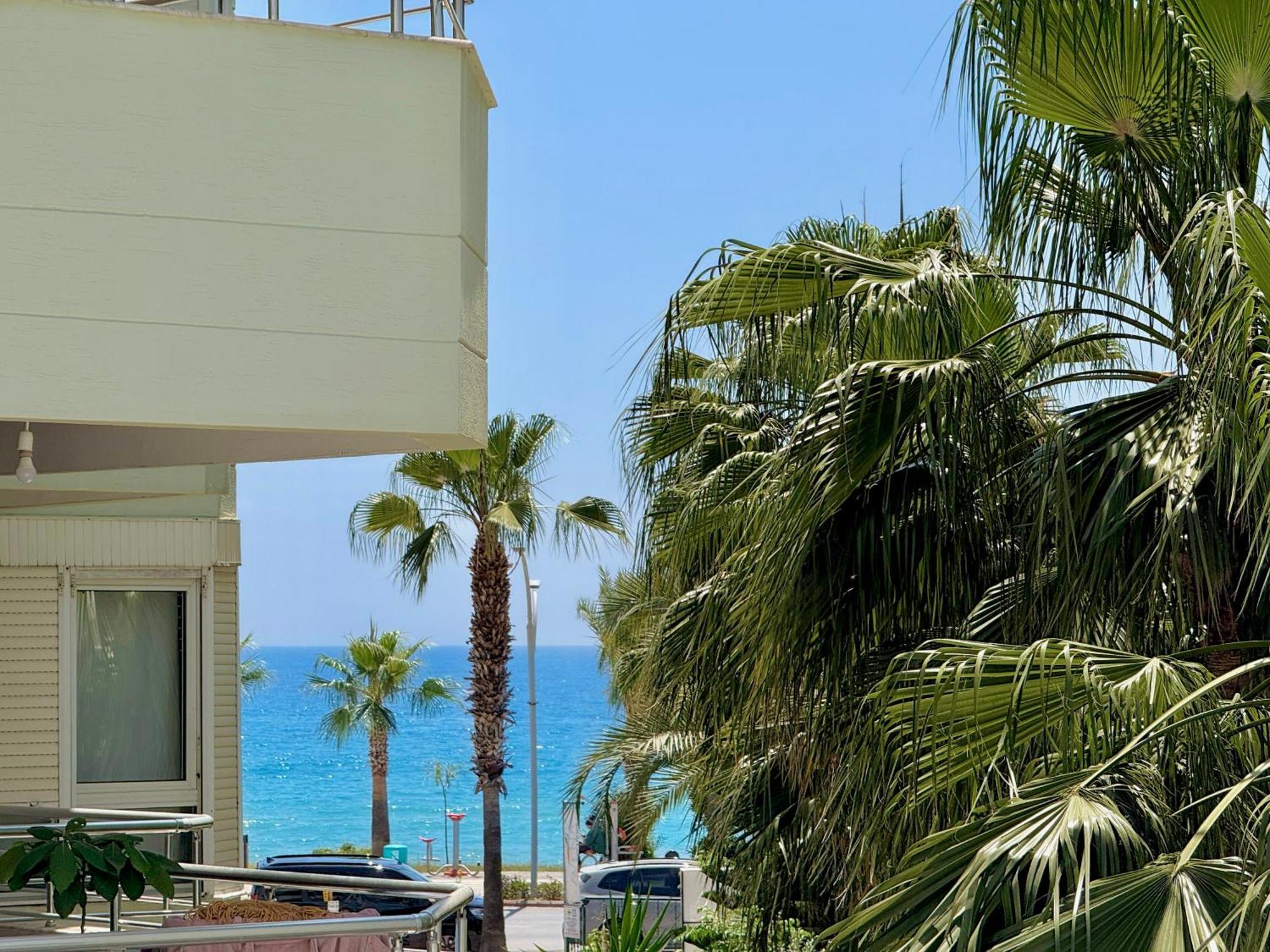 Sa Apartments! Beachfront With Sea View & Pool * ألانيا